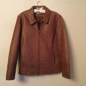 Size L Brown Leather quilted coat